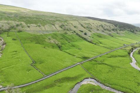 LOT 1 - Land at Littondale (360 acres)_0049.jpg