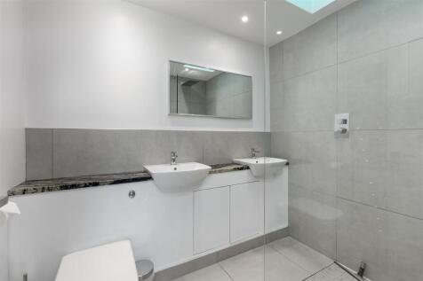 Annex Shower room