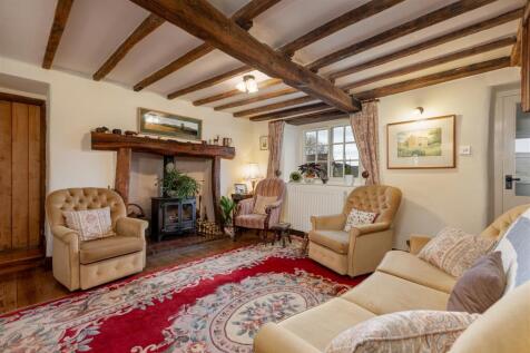 Farmhouse - Sitting Room.jpg