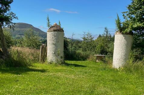 Gate pillars