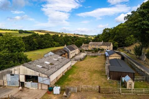 Hole House Farm Courtyard of Properties and Farm B