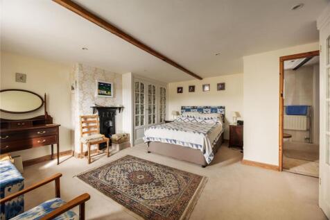 Hole House Farmhouse - Guest Bedroom