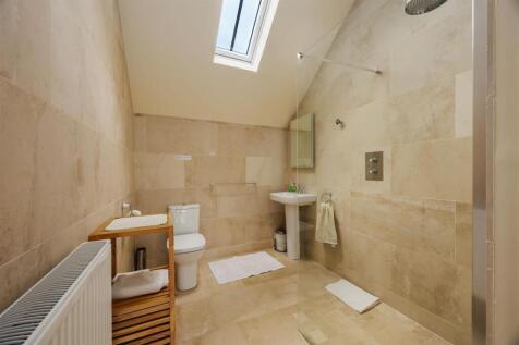 The Old Barn - Shower Room