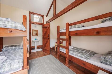 Hole House Farm - Bunkhouse Accommodation