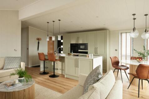 The Beachfront - Living and Dining