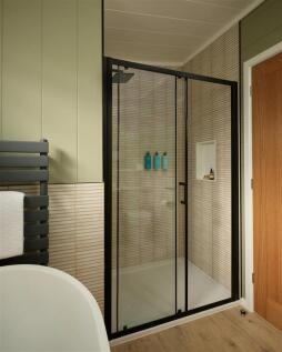 The Beachfront - Principle Bedroom