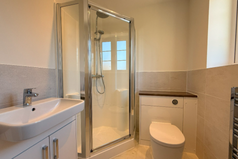 Bedroom 1 En-suite