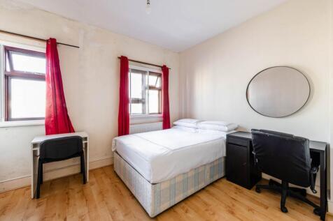 Cambridge Heath Rd 493  Low Res 7.jpg