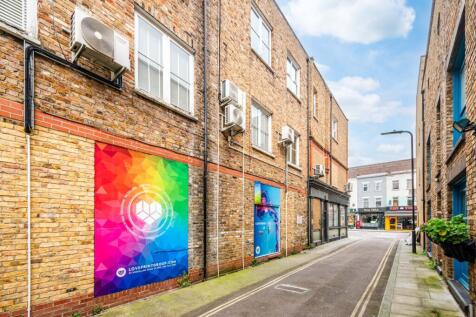 Kingsland Rd 93 GF  Low Res 8.jpg