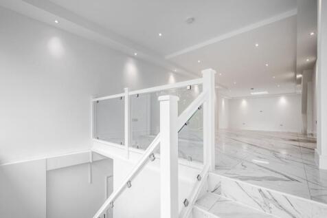 Kingsland Rd 134E  Low Res 2.jpg