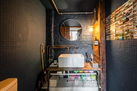 Hackney Rd 493495 NEW  Low Res 13.jpg