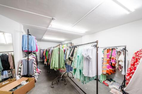 Commercial Rd 134136  Low Res 10.jpg