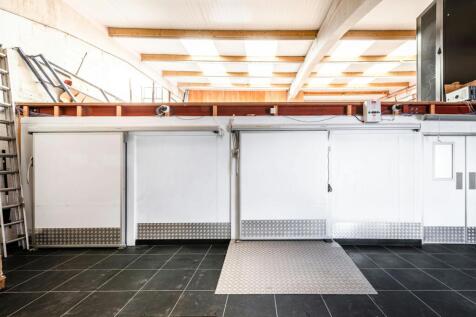 Forest Bus Pk U25  Low Res 3.jpg