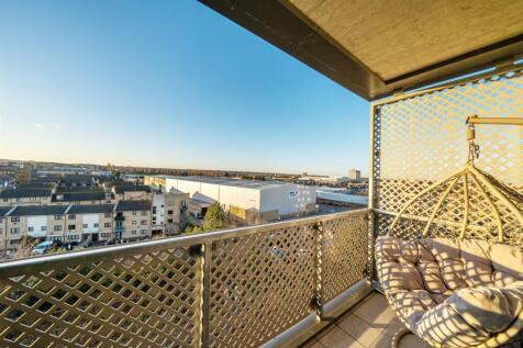 Property Image 4