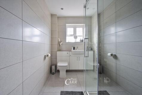 Master En-Suite