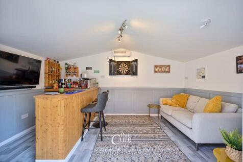 Summerhouse Bar
