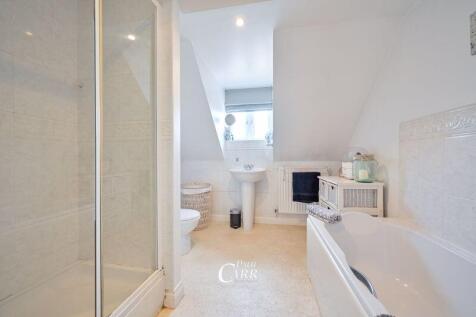 Master En-Suite