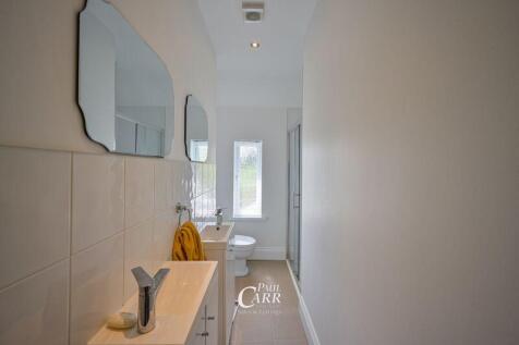 Master En-Suite
