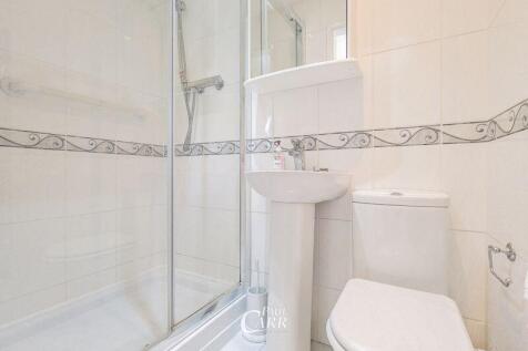 Master En-Suite