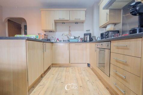 Open Plan Kitchen-Living Space