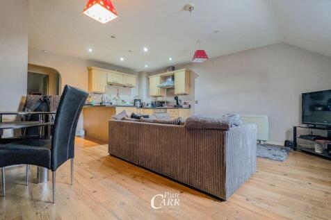 Open Plan Kitchen-Living Space