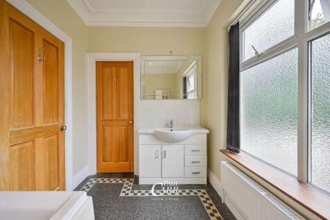 Master En-Suite