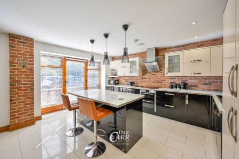 Kitchen / Breakfast Room