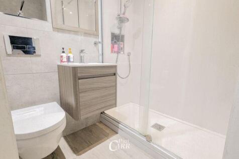 Master En-Suite