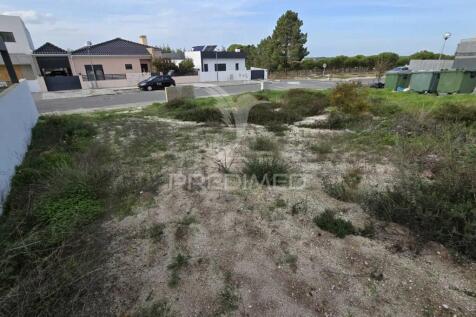 Plot Santo Andre