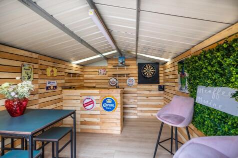 Garden Bar