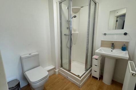 Bed 1 En Suite