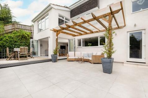 Patio/Seating