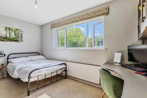 Bedroom5
