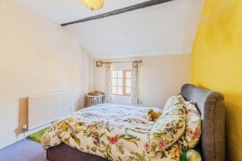 bedroom2