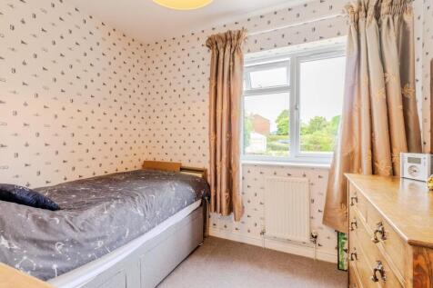 bedroom4