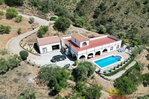 Casa De Las Aguilas