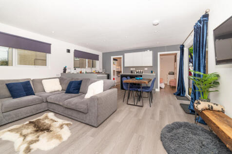 Isfryn  Talwrn-20 T202508221547.jpg