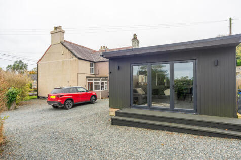 Isfryn  Talwrn-26 T202508221547.jpg
