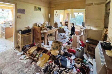 6c40559a-DEGRD-8 T202509231737.jpg