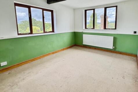 LLANNERCH4 T202510171854.jpeg