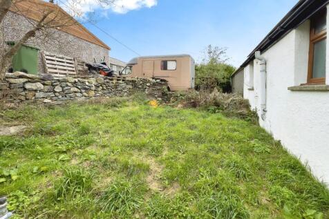 TYNARDD8 T202510241954.jpg