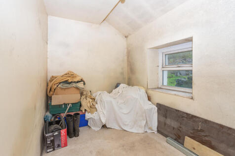 22 Tan Y Bwlch Mynydd Llandygai-4 T202511131416.jpg