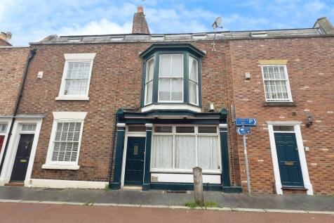 38b6c549-EGERTON-13 T202510141657.jpg