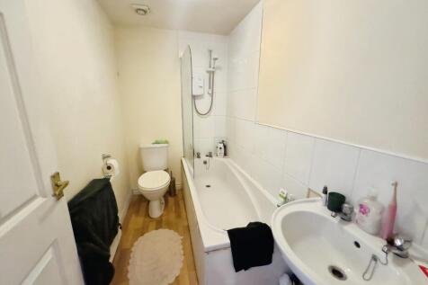 Bd73b0ef-EGERTON-07 T202510141657.jpg