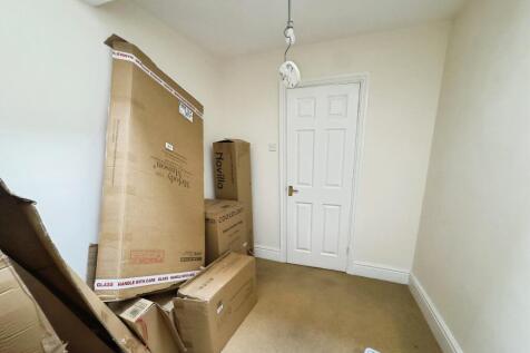 3338a3c0-EGERTON-08 T202510141657.jpg