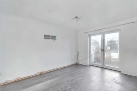 20251120144804 06 Living Room YvpUi T202511201547.jpg