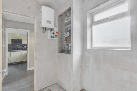 20251120144803 04 Reception J885g T202511201547.jpg