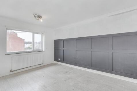 20251120144805 10 Bedroom 1 92HkF T202511201547.jpg