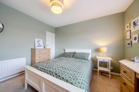 1373032-17-6908a92b3ad71