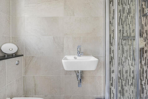 Ensuite to Annex